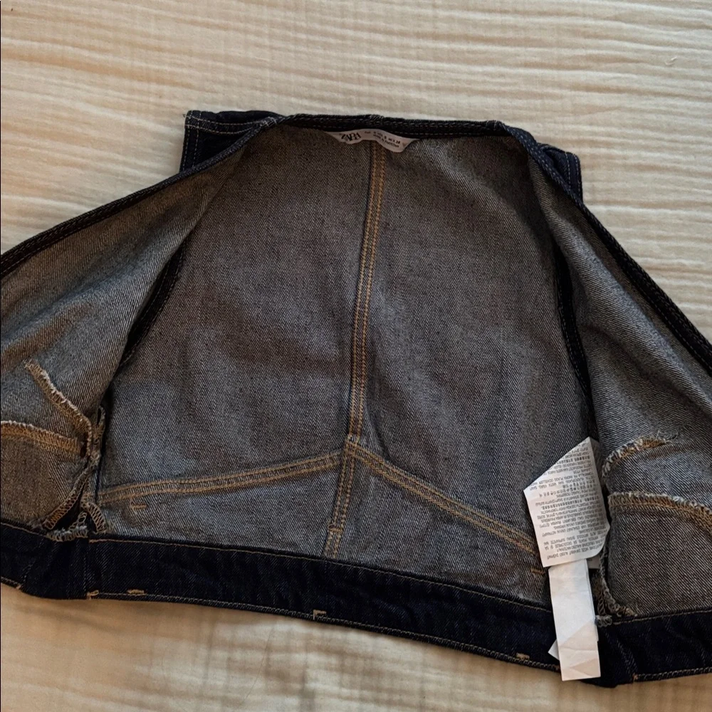 Dark Denim Vest with Button Details - Picture 3 of 3